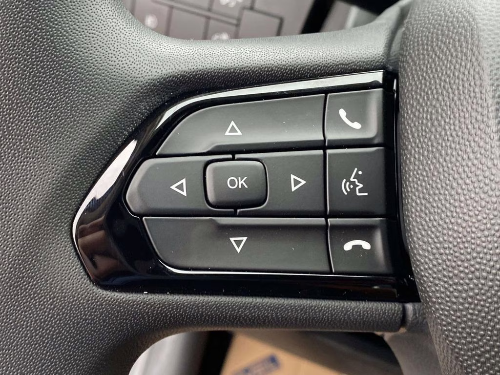 2026 Bright White Clearcoat Ram ProMaster 1500 Low Roof FWD Van