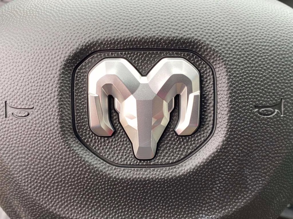 2026 Bright White Clearcoat Ram ProMaster 1500 Low Roof FWD Van