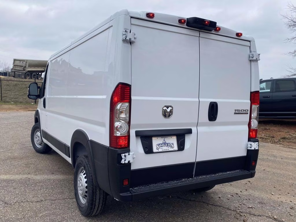 2026 Bright White Clearcoat Ram ProMaster 1500 Low Roof FWD Van