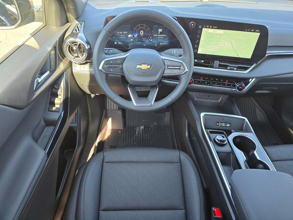 2026 Mosaic Black Metallic Chevrolet Equinox LT FWD SUV