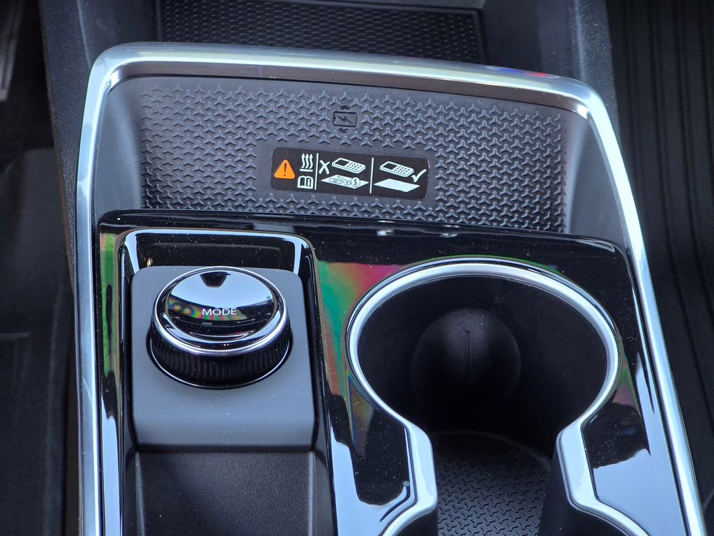 2026 Mosaic Black Metallic Chevrolet Equinox LT FWD SUV