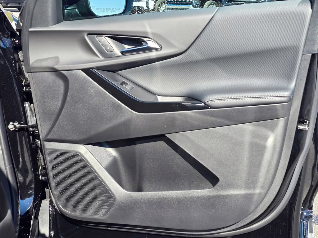 2026 Mosaic Black Metallic Chevrolet Equinox LT FWD SUV