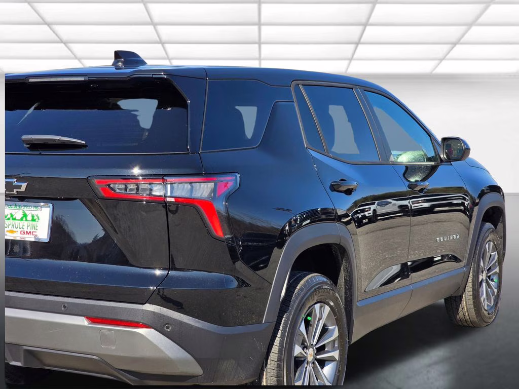 2026 Mosaic Black Metallic Chevrolet Equinox LT FWD SUV