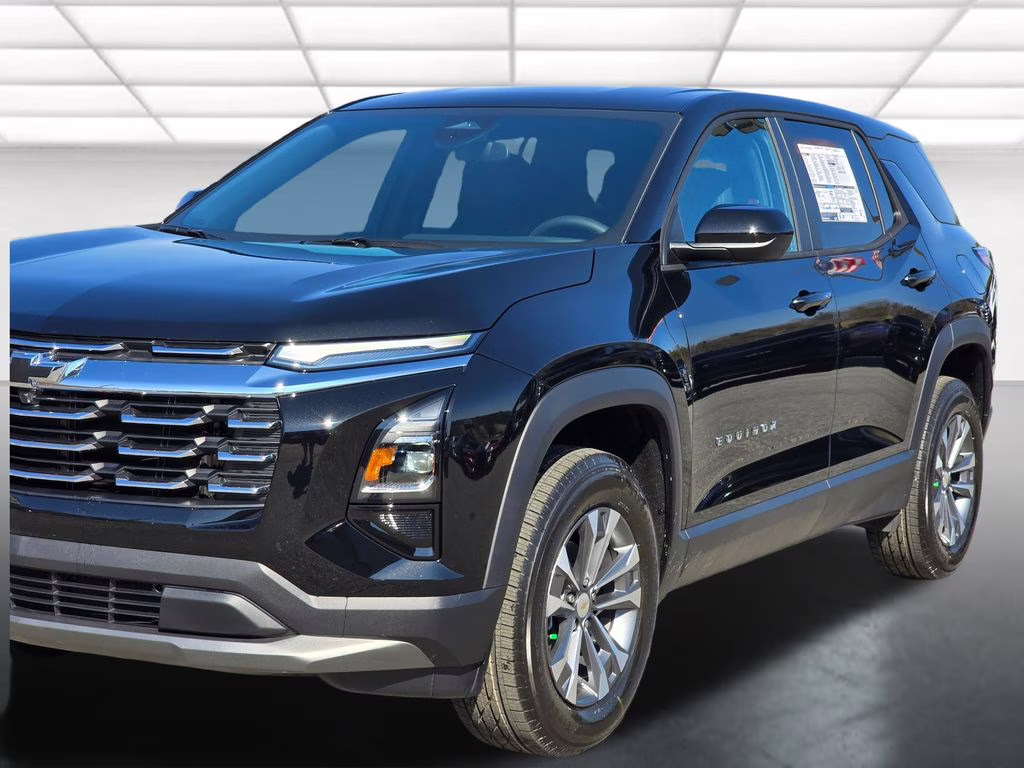 2026 Mosaic Black Metallic Chevrolet Equinox LT FWD SUV