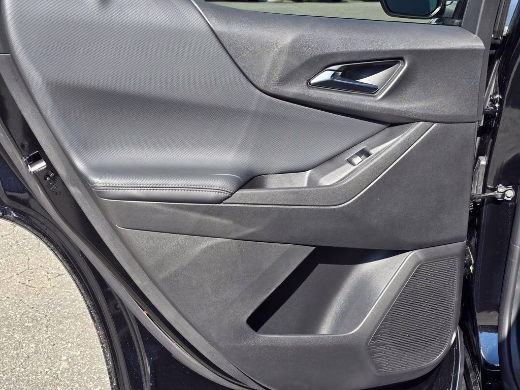 2026 Mosaic Black Metallic Chevrolet Equinox LT FWD SUV
