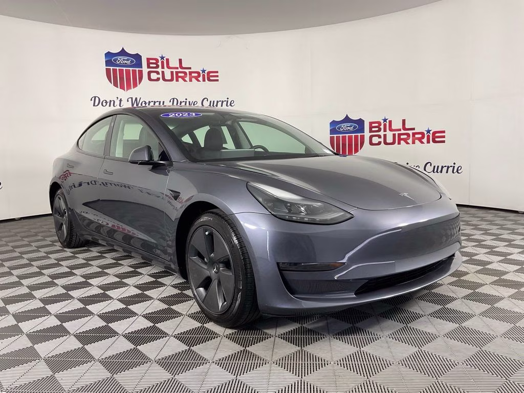 2023 Tesla Model 3 -'s photo
