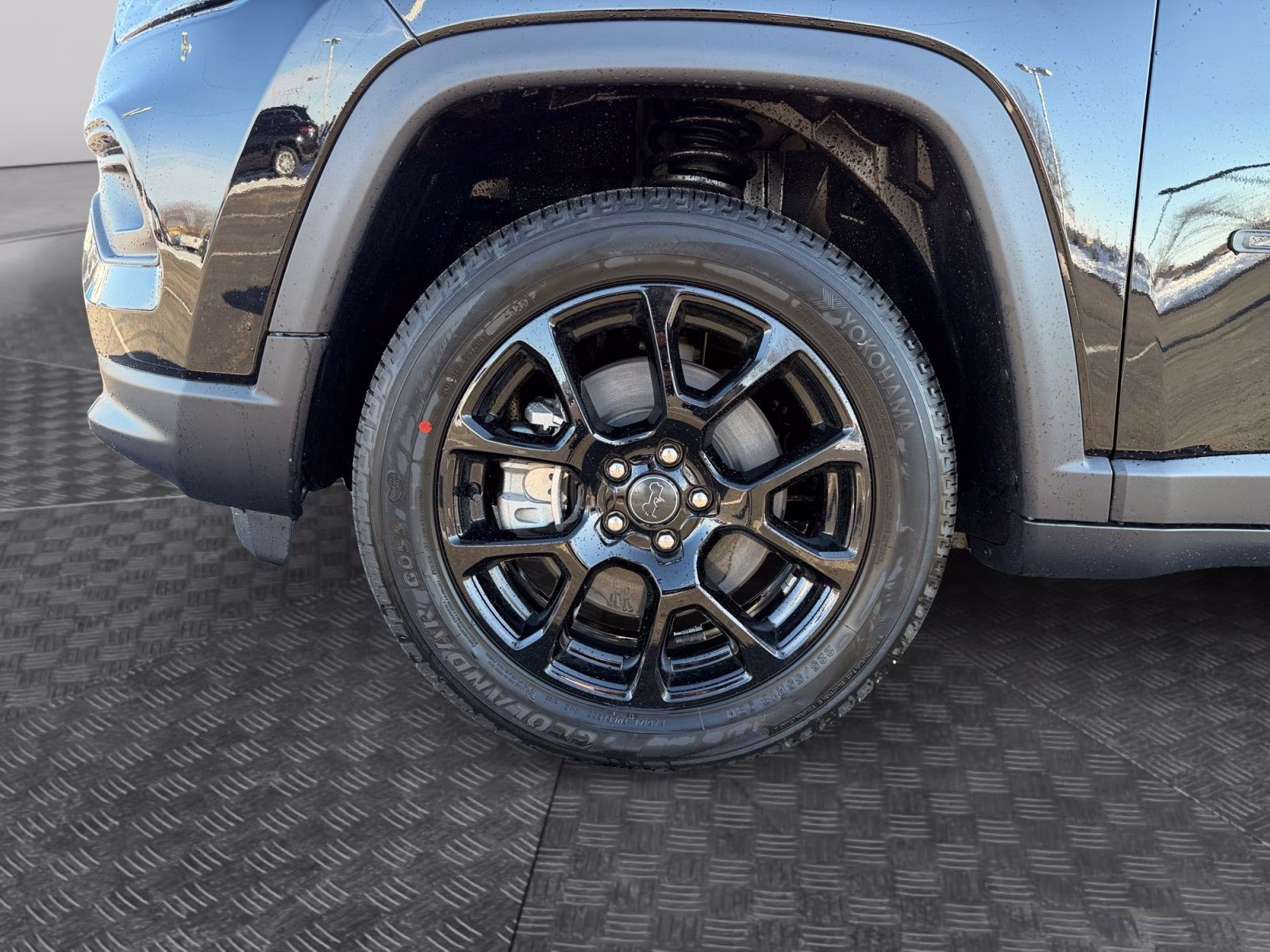 2026 Diamond Black Crystal Pearlcoat Jeep Compass Latitude 4X4 SUV