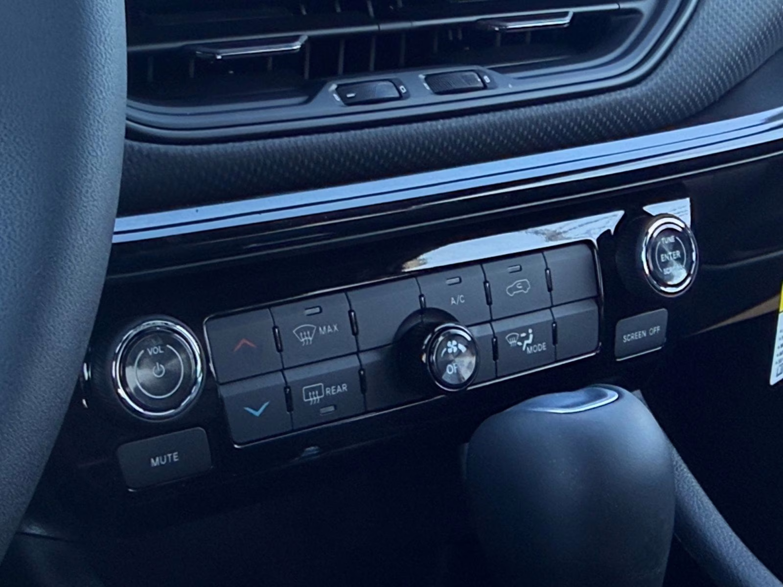 2026 Diamond Black Crystal Pearlcoat Jeep Compass Latitude 4X4 SUV