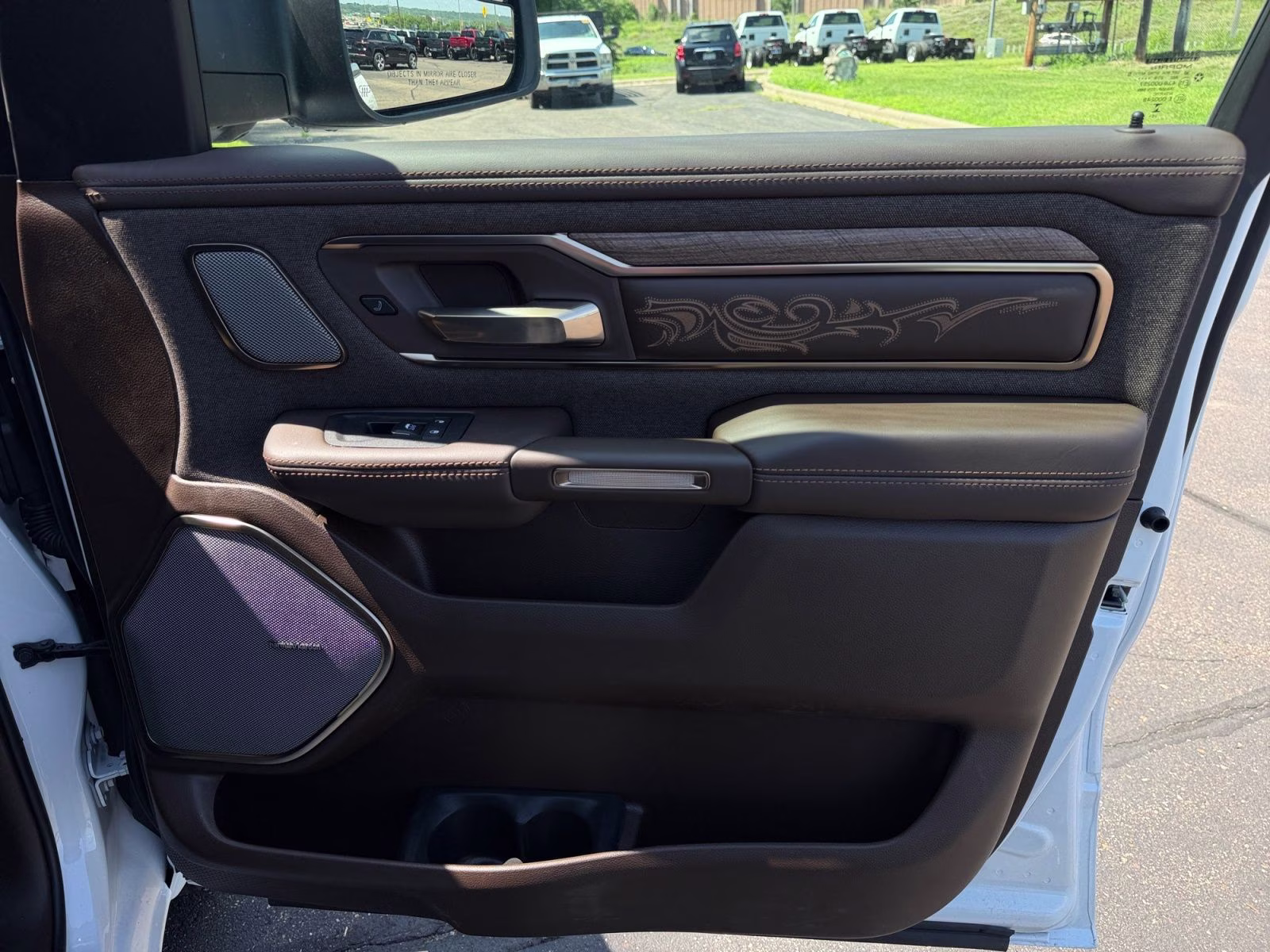 2026 Ivory White Tri-Coat Pearlcoat Ram 1500 Limited 4X4 Truck