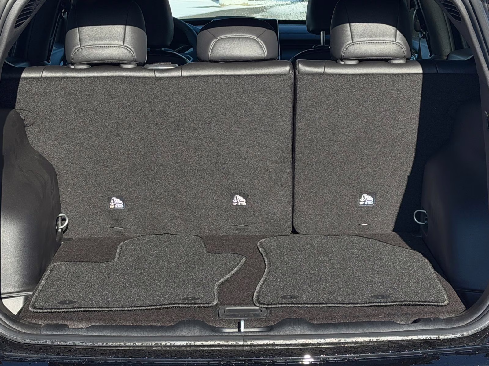 2026 Diamond Black Crystal Pearlcoat Jeep Compass Latitude 4X4 SUV