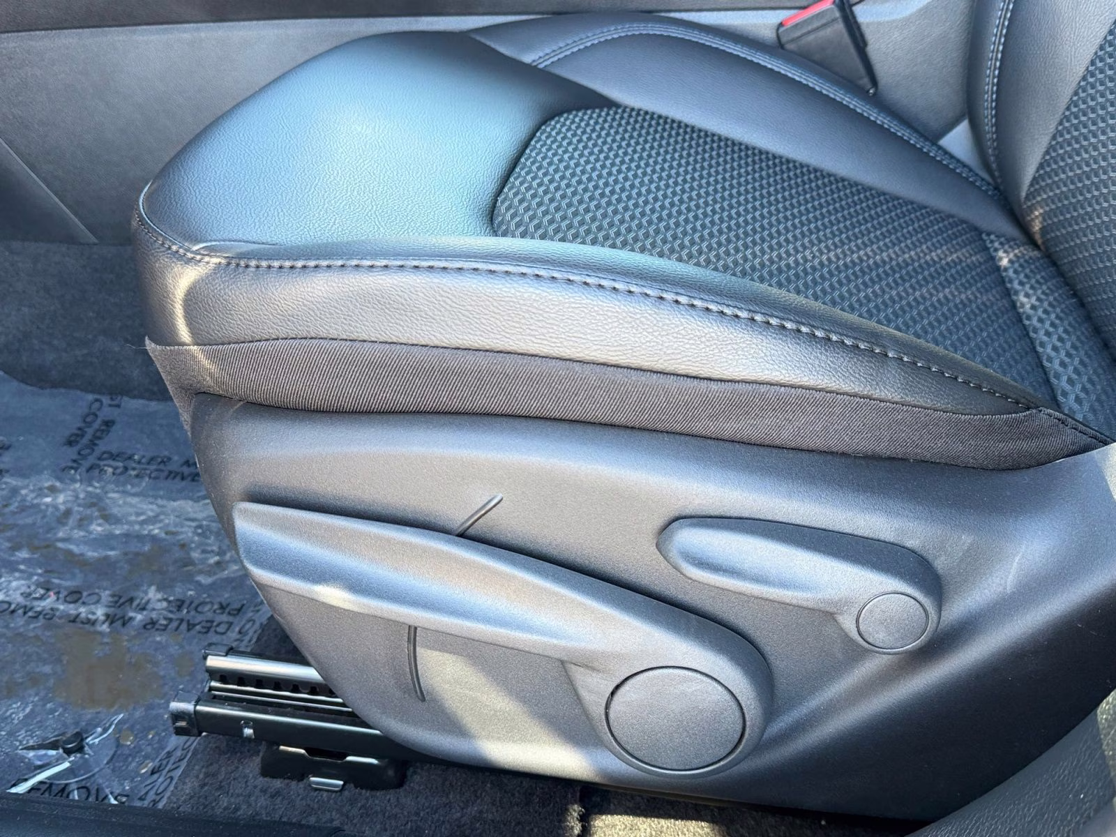 2026 Diamond Black Crystal Pearlcoat Jeep Compass Latitude 4X4 SUV