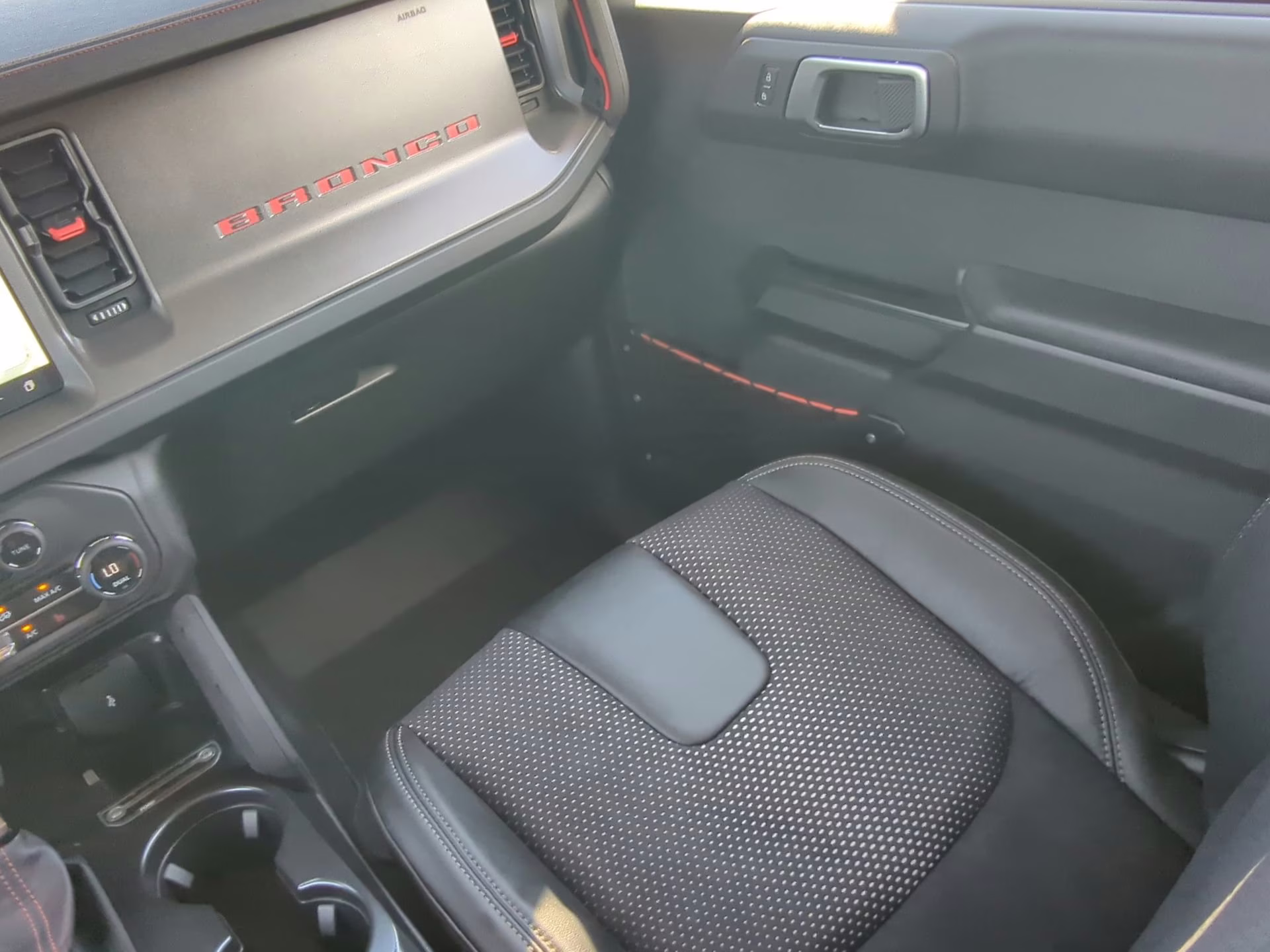 2026 Oxford White Ford Bronco Raptor 4X4 Convertible