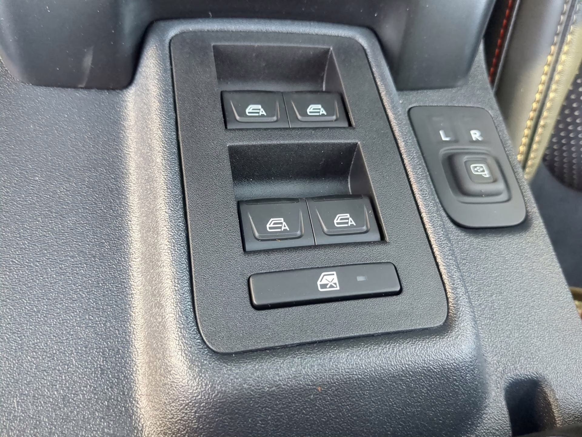 2026 Oxford White Ford Bronco Raptor 4X4 Convertible