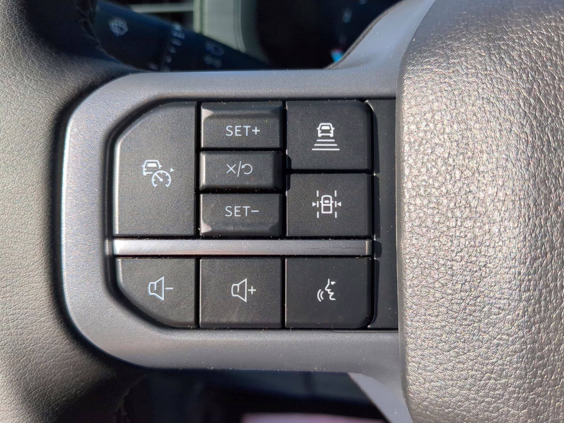 2026 Agate Black Metallic Ford F-150 XLT Crew Cab Pickup 4X4 Truck