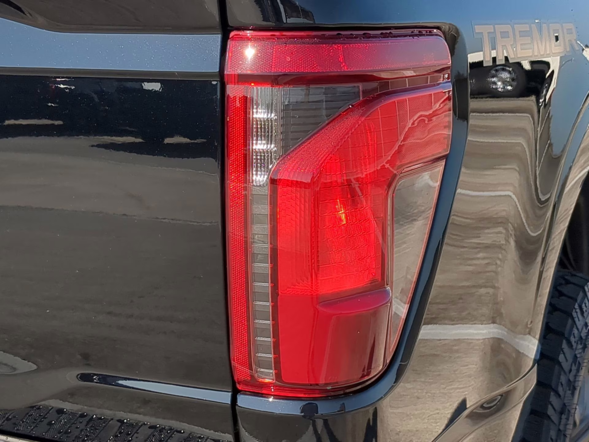 2026 Agate Black Metallic Ford F-150 Tremor Crew Cab Pickup 4X4 Truck