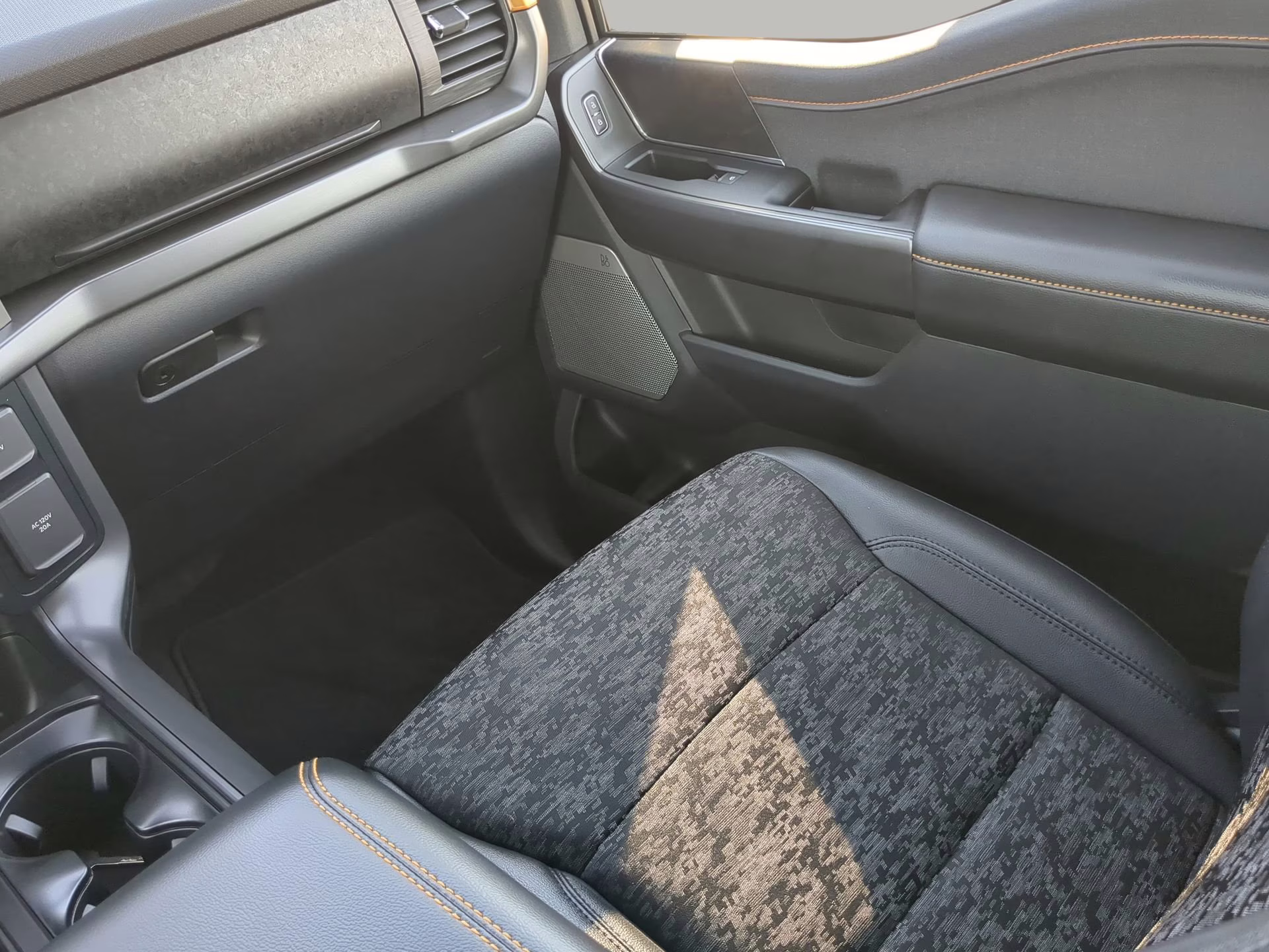 2026 Agate Black Metallic Ford F-150 Tremor Crew Cab Pickup 4X4 Truck