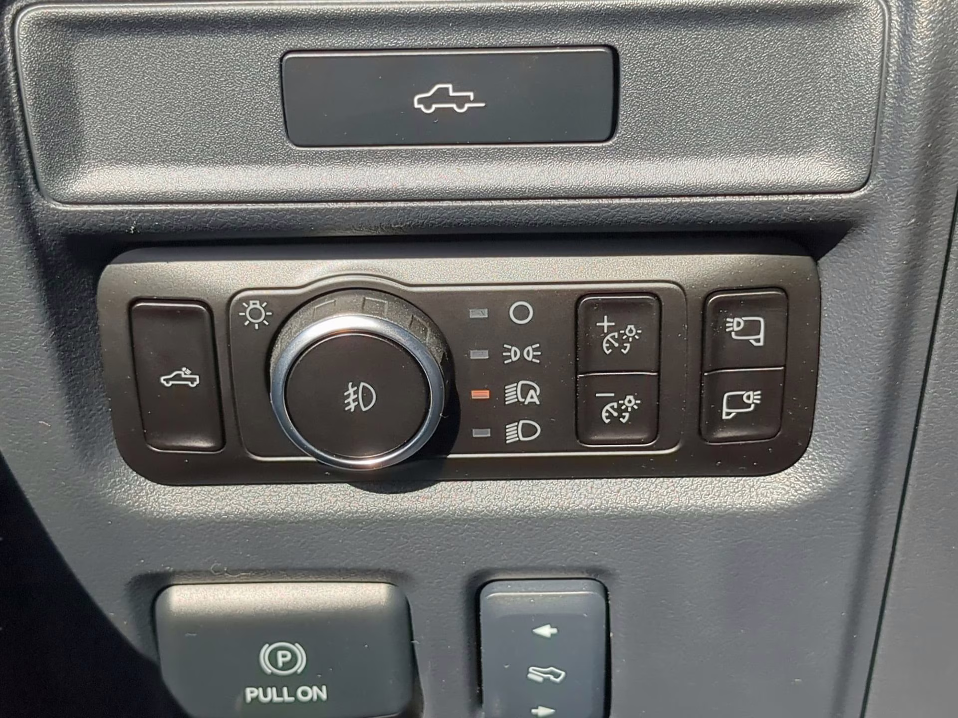 2026 Agate Black Metallic Ford F-150 Tremor Crew Cab Pickup 4X4 Truck