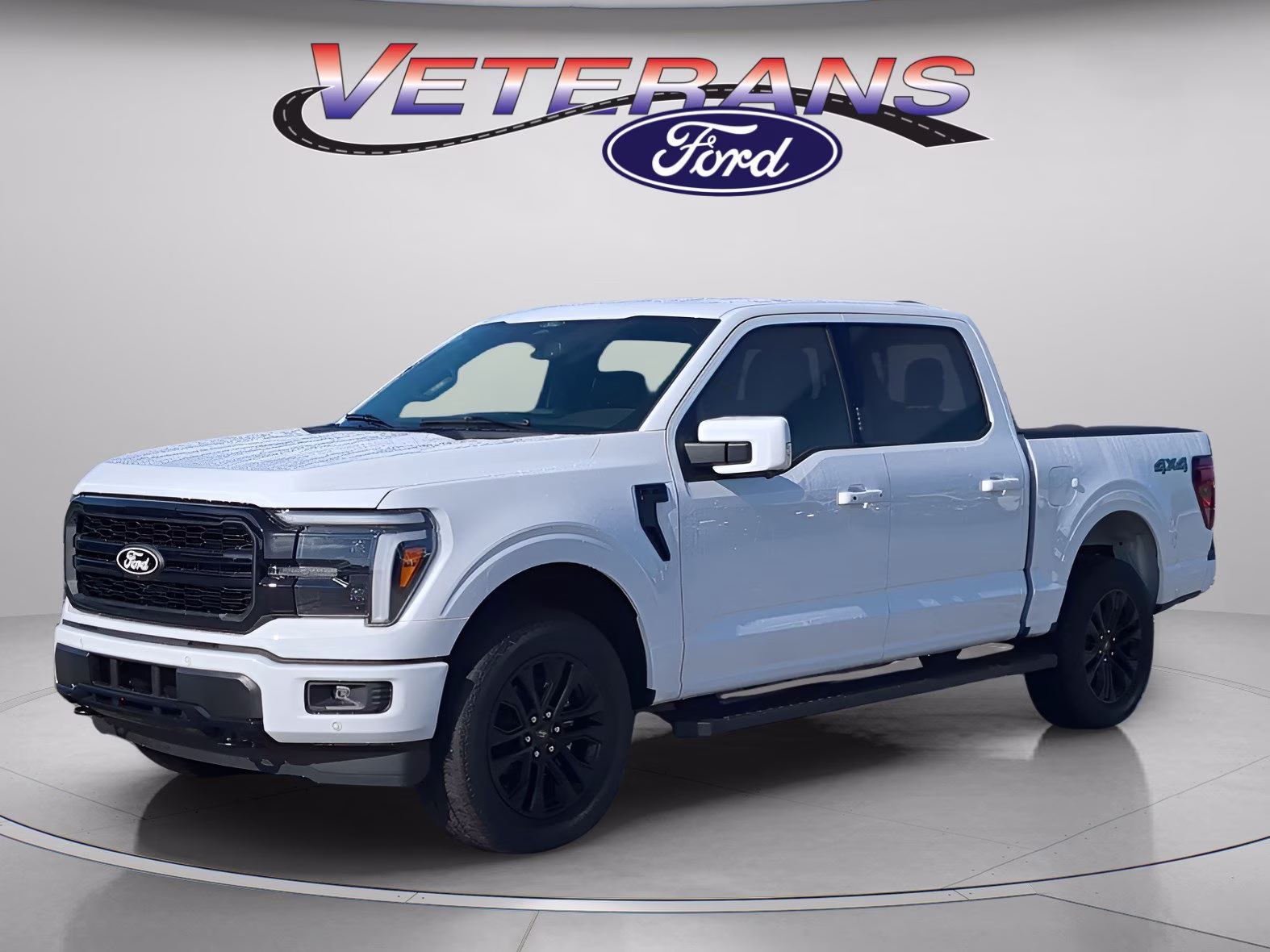 2026 Oxford White Ford F-150 LARIAT Crew Cab Pickup 4X4 Truck