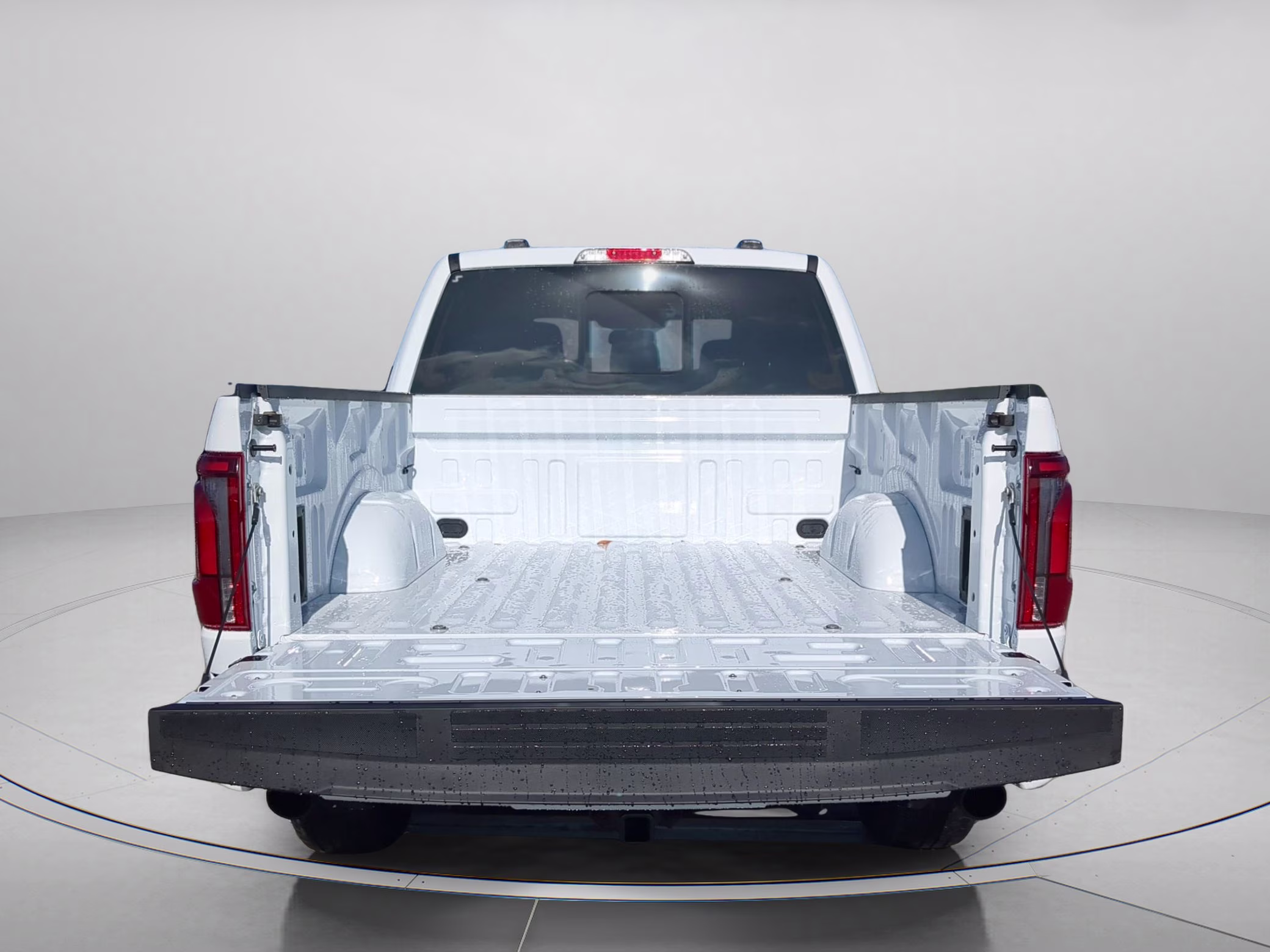 2026 Oxford White Ford F-150 LARIAT Crew Cab Pickup 4X4 Truck