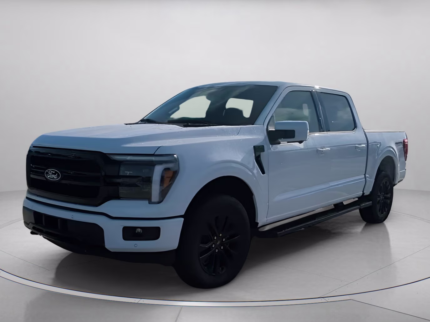 2026 Oxford White Ford F-150 LARIAT Crew Cab Pickup 4X4 Truck