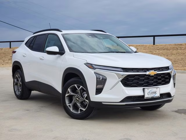 2026 Summit White Chevrolet Trax LT FWD SUV