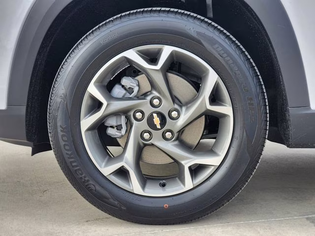 2026 Summit White Chevrolet Trax LT FWD SUV