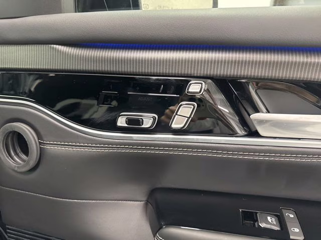 2026 High Gloss Black Jeep Grand Wagoneer L Summit Obsidian 4X4 SUV