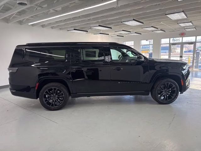 2026 High Gloss Black Jeep Grand Wagoneer L Summit Obsidian 4X4 SUV