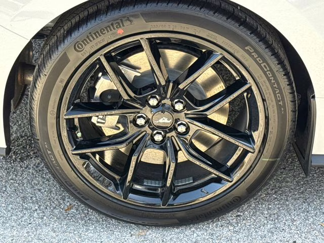 2026 Oxford White Ford Mustang GT RWD Coupe