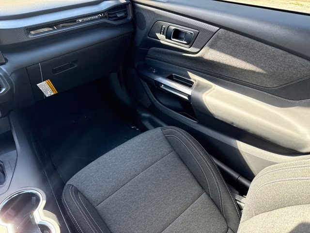 2026 Oxford White Ford Mustang GT RWD Coupe