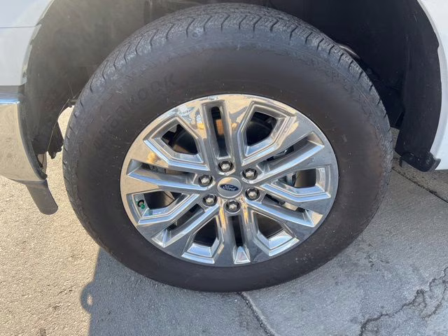 2025 White Metallic Ford F-150 XLT 4X4 Truck