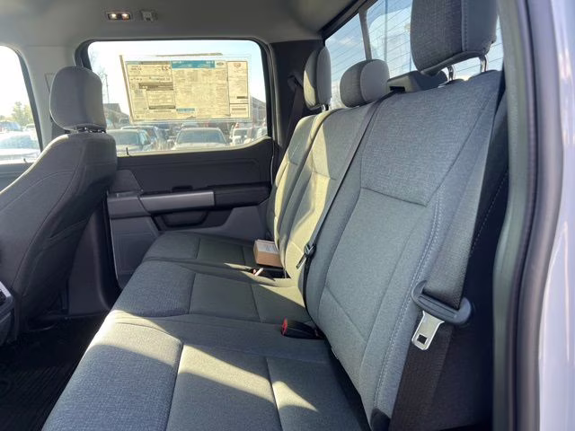 2025 White Metallic Ford F-150 XLT 4X4 Truck