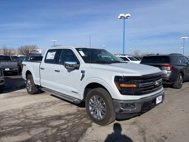 2025 White Metallic Ford F-150 XLT 4X4 Truck
