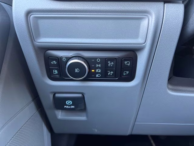 2025 White Metallic Ford F-150 XLT 4X4 Truck