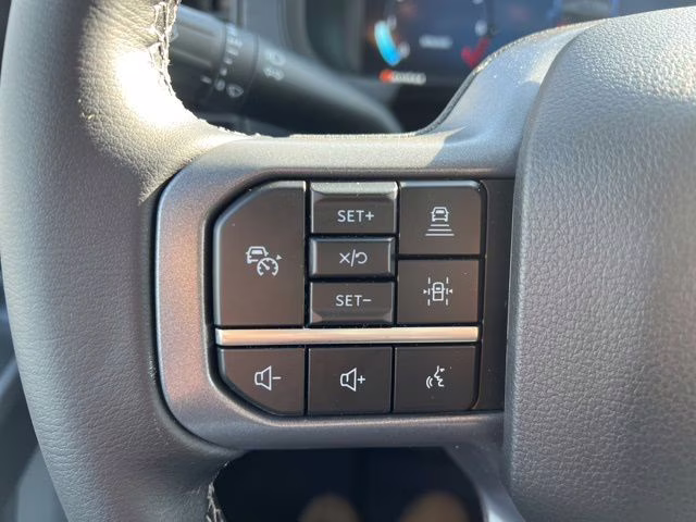 2025 White Metallic Ford F-150 XLT 4X4 Truck