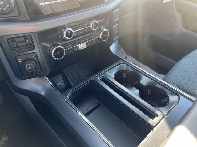 2025 White Metallic Ford F-150 XLT 4X4 Truck