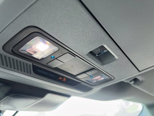 2025 White Metallic Ford F-150 XLT 4X4 Truck