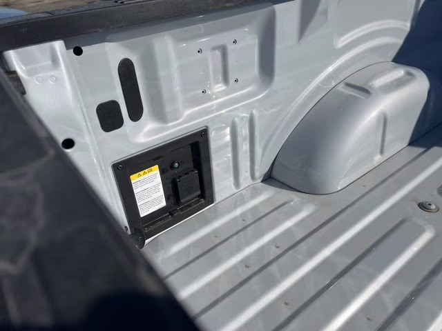 2025 White Metallic Ford F-150 XLT 4X4 Truck