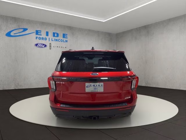 2026 Rapid Red Metallic Tinted Clearcoat Ford Explorer ST-Line 4X4 SUV