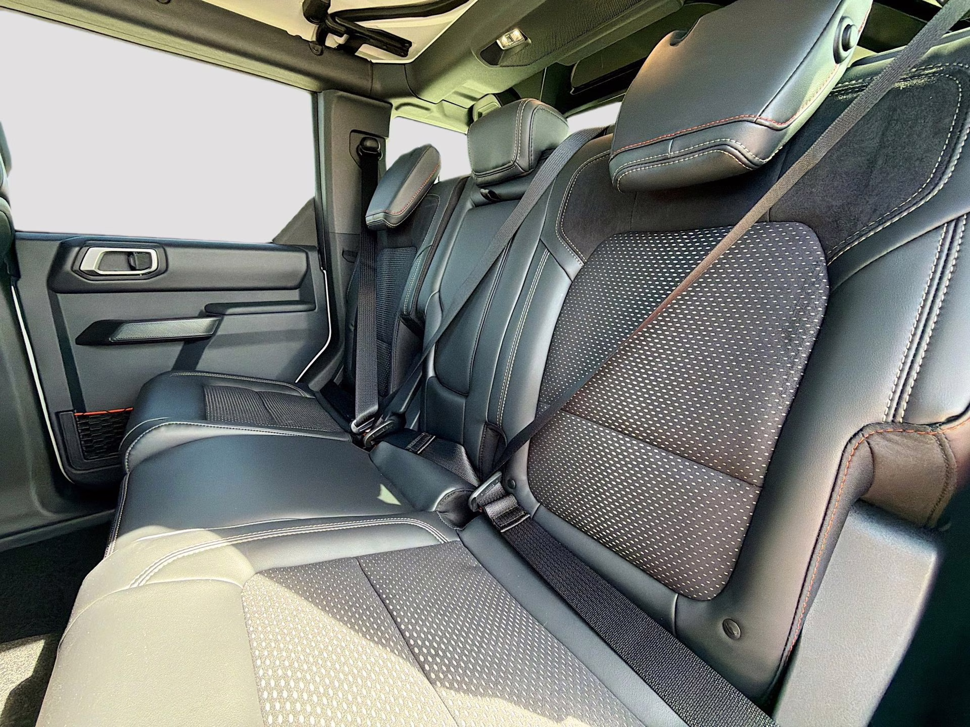 2025 Oxford White Ford Bronco Raptor 4X4 SUV