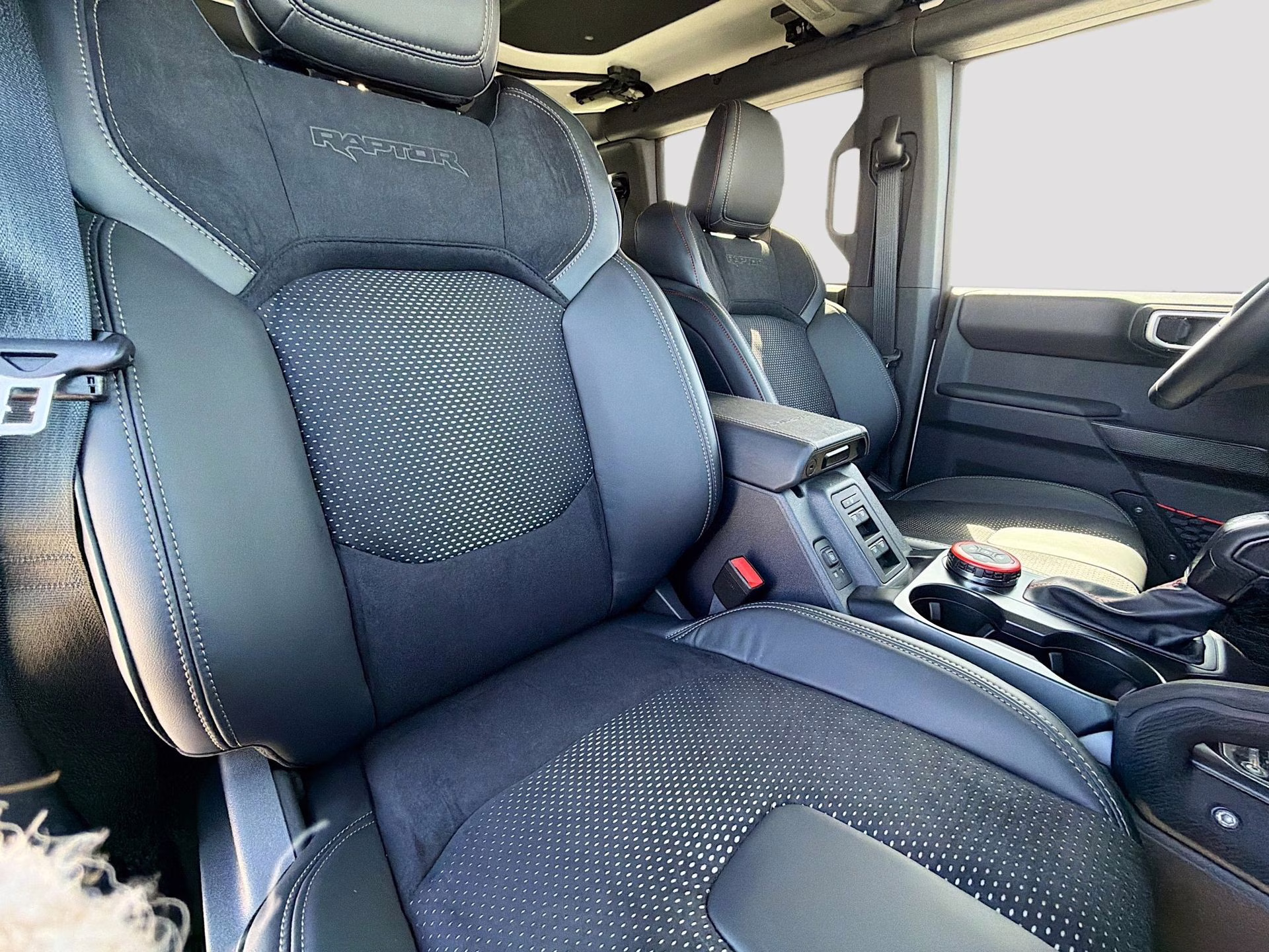 2025 Oxford White Ford Bronco Raptor 4X4 SUV