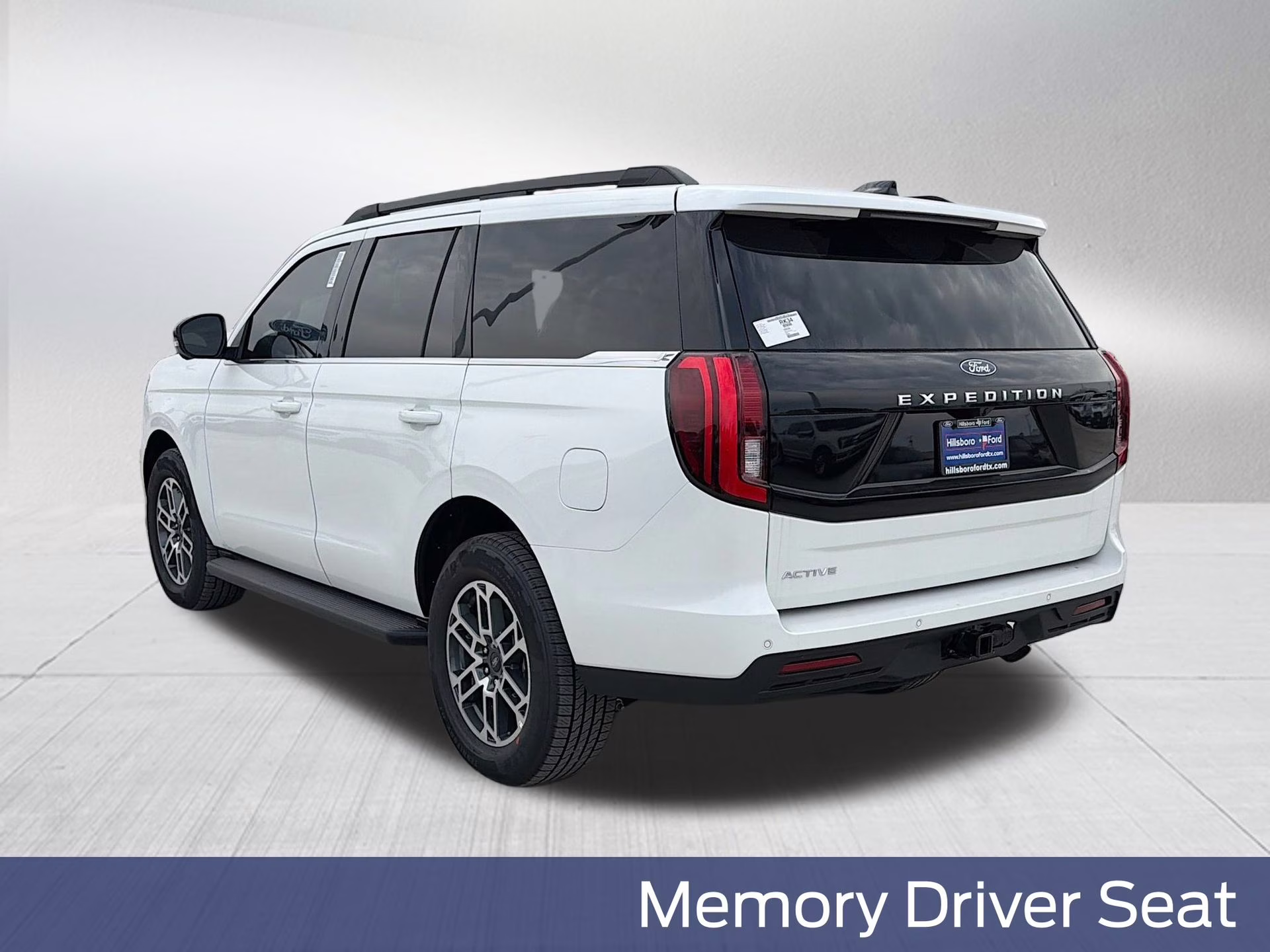 2026 Star White Metallic Tri-Coat Ford Expedition Active RWD SUV