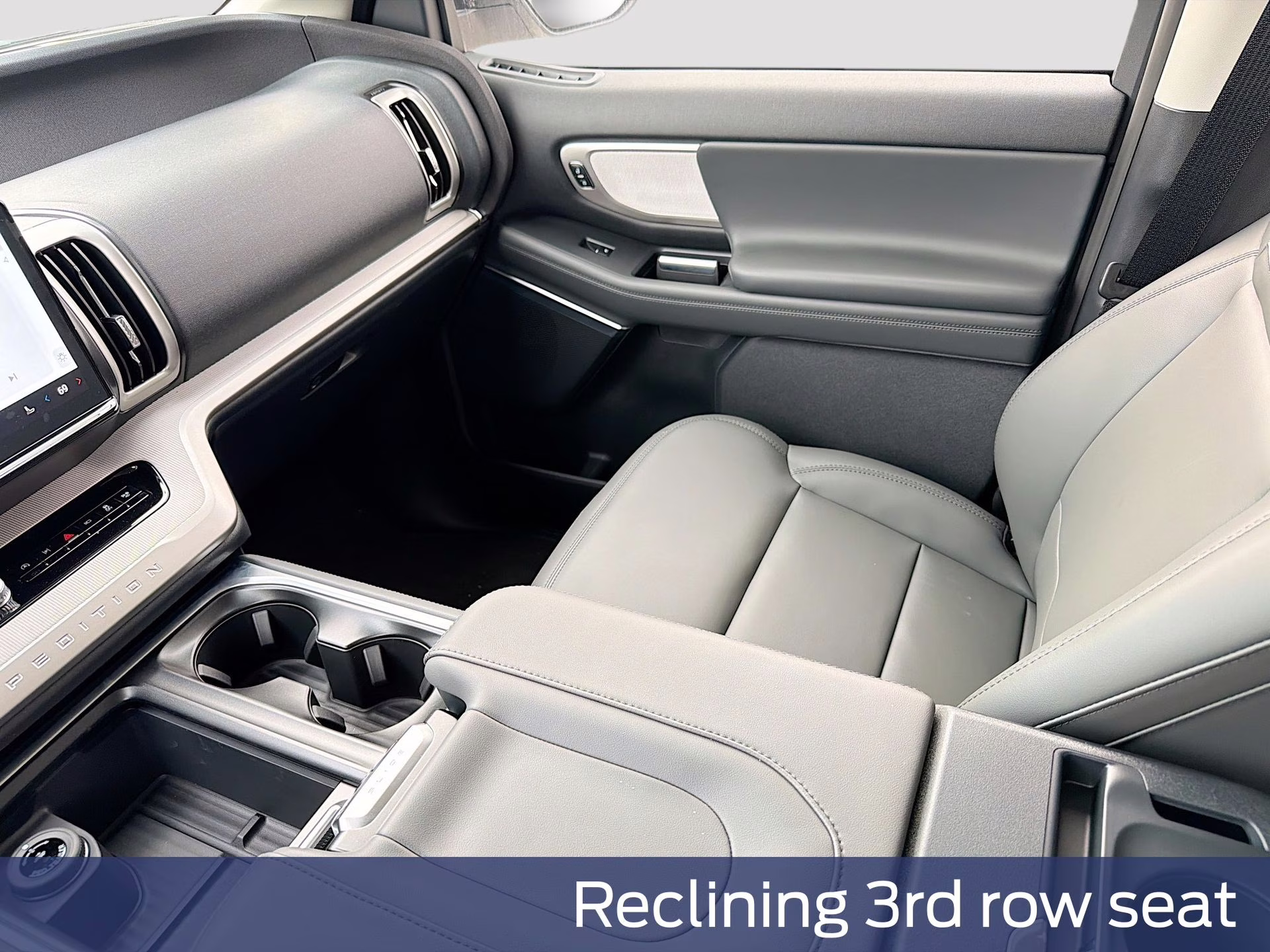 2026 Star White Metallic Tri-Coat Ford Expedition Active RWD SUV