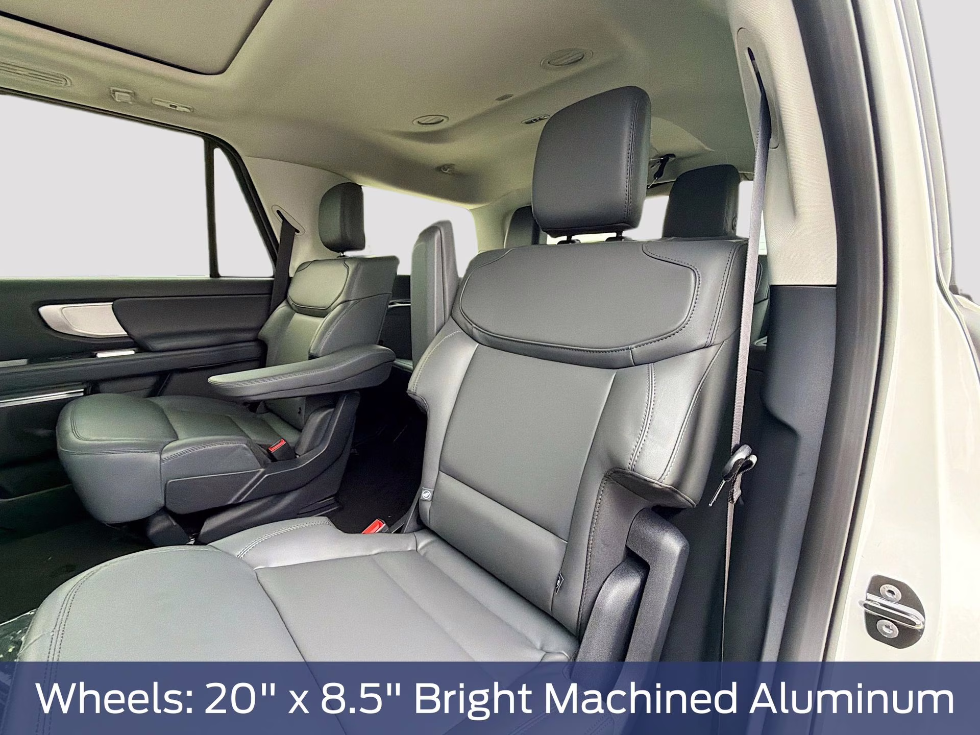 2026 Star White Metallic Tri-Coat Ford Expedition Active RWD SUV