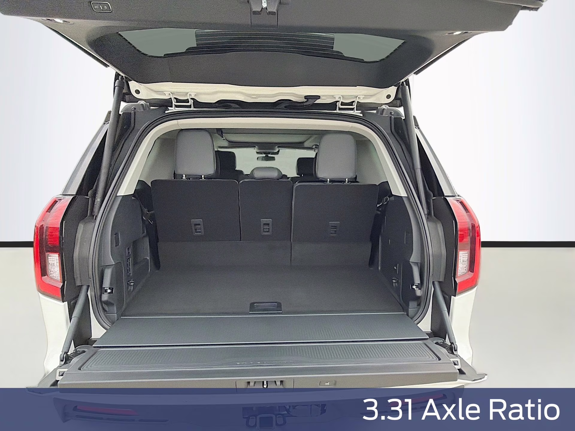 2026 Star White Metallic Tri-Coat Ford Expedition Active RWD SUV