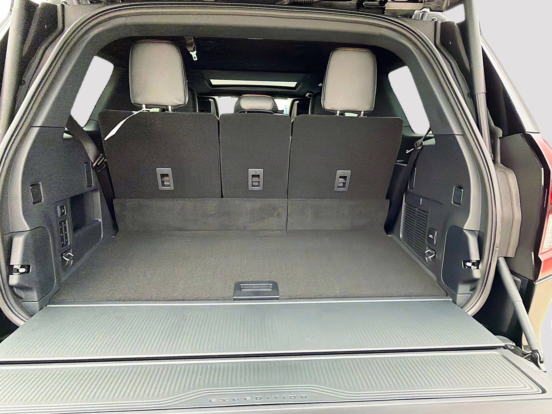 2026 Agate Black Metallic Ford Expedition Tremor 4X4 SUV