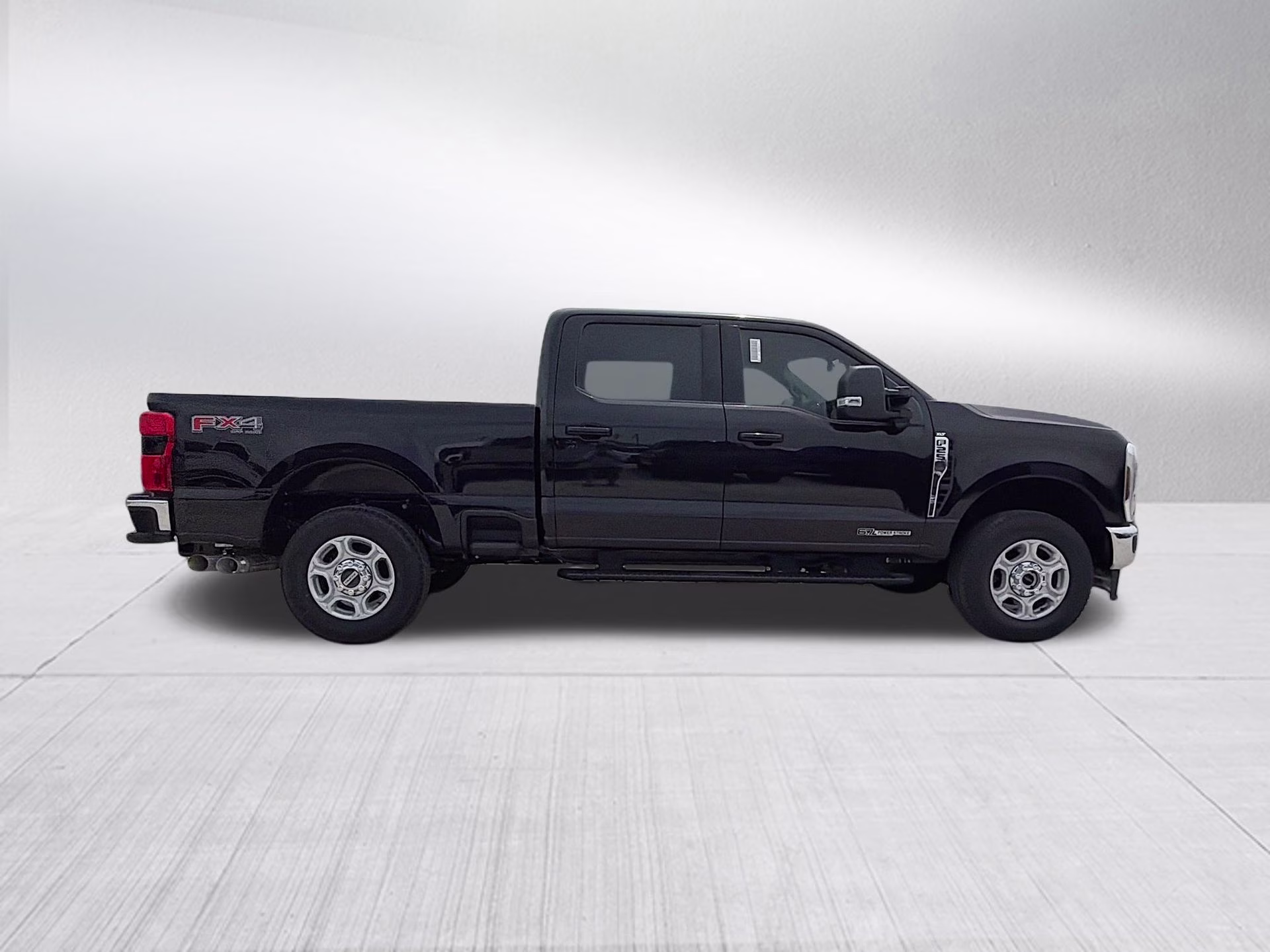 2026 Agate Black Metallic Ford Super Duty F-250 SRW XLT 4X4 Truck
