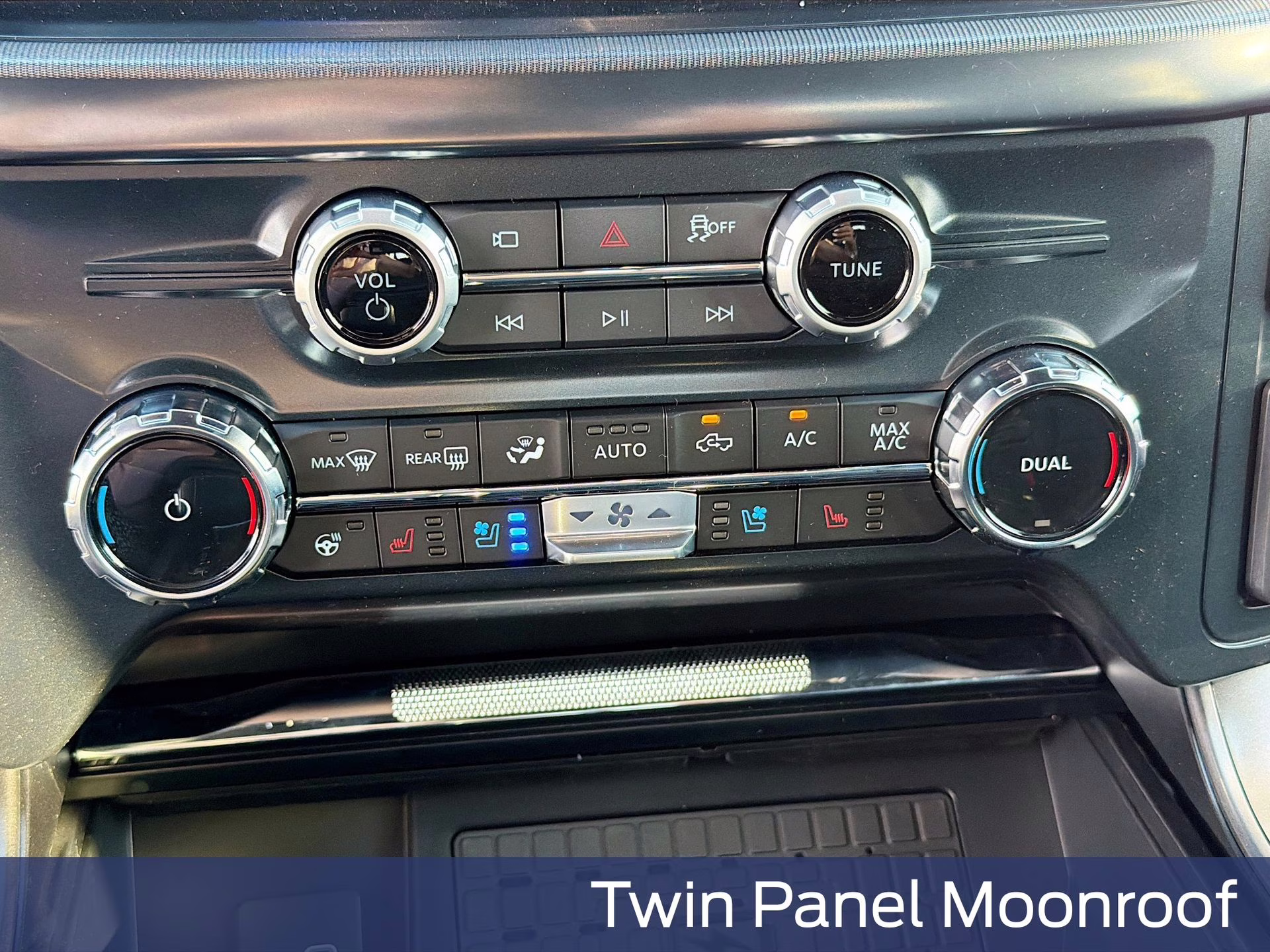 2026 Avalanche Ford F-150 Lariat 4X4 Truck