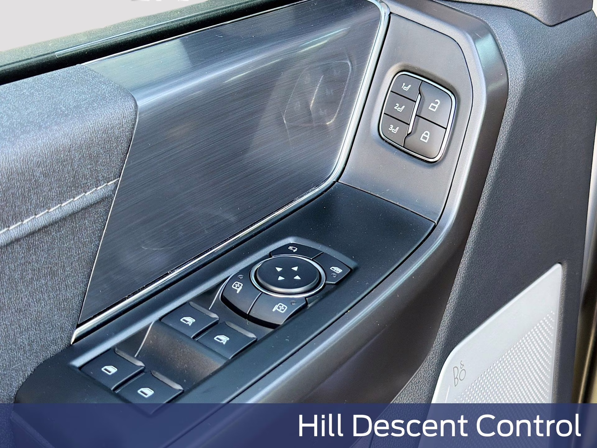 2026 Avalanche Ford F-150 Lariat 4X4 Truck