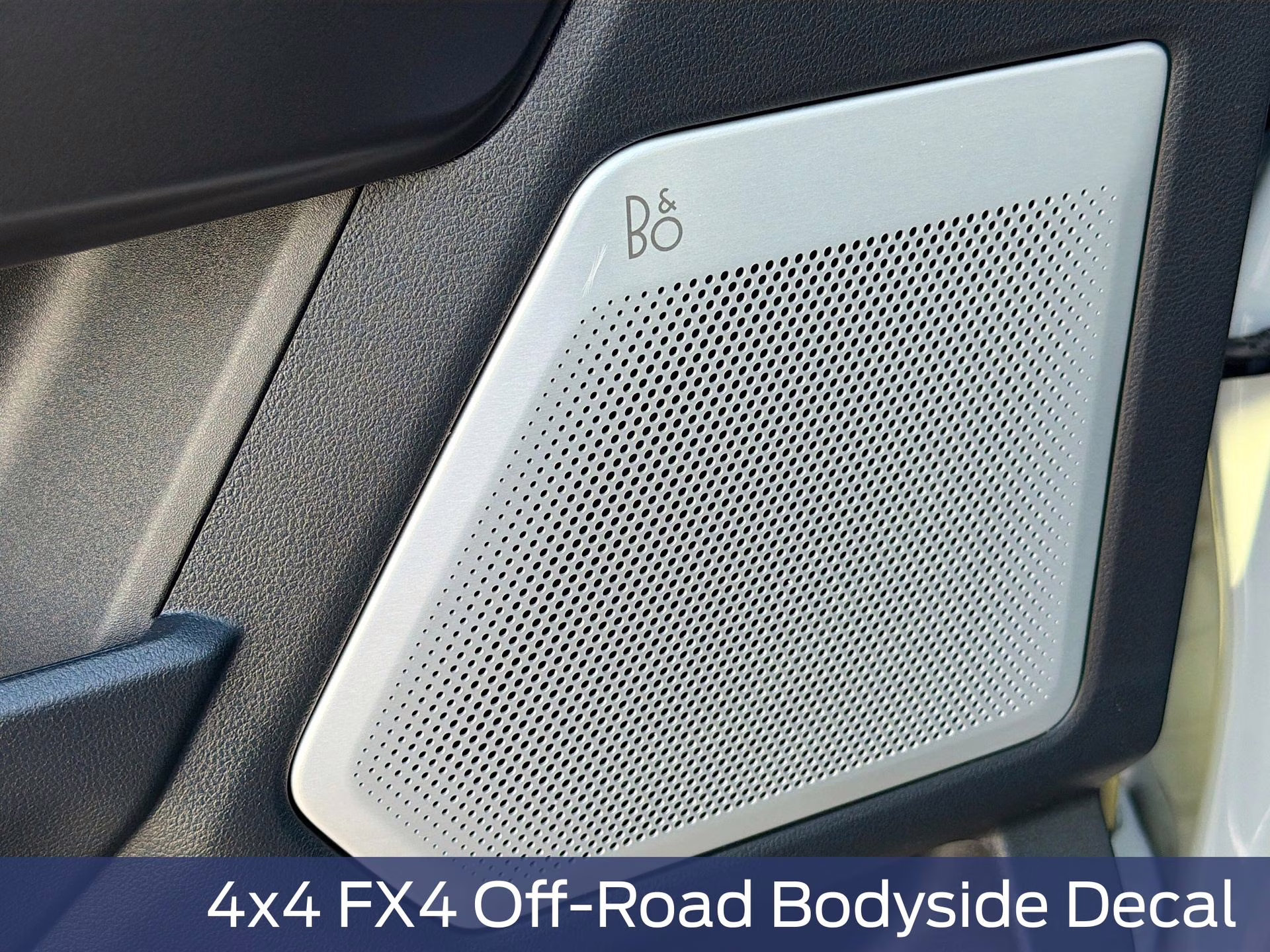 2026 Avalanche Ford F-150 Lariat 4X4 Truck